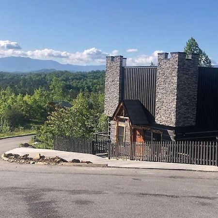 فيلا The Log Castle~Stunning Mountain Views~Hot Tub سيفيرفيل المظهر الخارجي الصورة